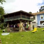 Casa Horreo de Hazas: Una joya arquitectónica tradicional en plena naturaleza