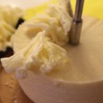 Cómo crear hermosas flores de queso para sorprender en tus platos