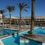 Descubre el encanto de Les Oliveres Resort en L'Ampolla