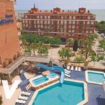 Descubre el encanto del Hostal Sant Carles de la Rapita