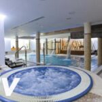 Descubre la belleza de Cáceres en el Hotel Las Arenas