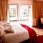 Descubre la combinación perfecta de arte y comodidad en el Hotel Pintor Marsà en Tárrega