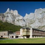 Descubre la historia detrás del parador Fuente de Teléfono