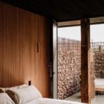 Disfruta de una estadía lujosa y elegante en el Hotel Torre del Mayorazgo