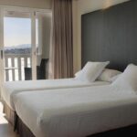 Fotos del Hotel Chiqui en Santander: ¡Descubre su encanto!