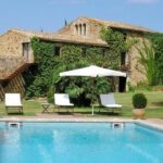 Hospédate en el Hotel Mas Salvi y disfruta de la belleza de Pals