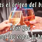 La curiosa historia detrás del brindis con choque de copas