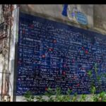 Muro de los 'te amo' en Place des Abbesses de París, Francia: una declaración de amor en cada idioma