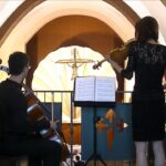 Música tradicional para una boda religiosa llena de emotividad