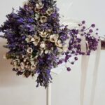 Ramos de novia con toques de lavanda: la tendencia más romántica para tu boda