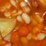 Receta de judías blancas con chorizo y patatas en 30 minutos