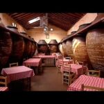 Reseñas destacan la experiencia única en el Mesón Quiñones y las Cuevas del Murciélago