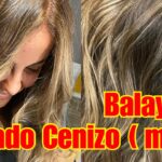 Rubio miel con mechas doradas: El look de cabello perfecto