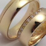 Significado de las inscripciones en anillos de compromiso